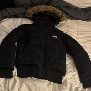 The North Face Black Puffer Jacket w/ Faux Fur Hood – Women’s Small